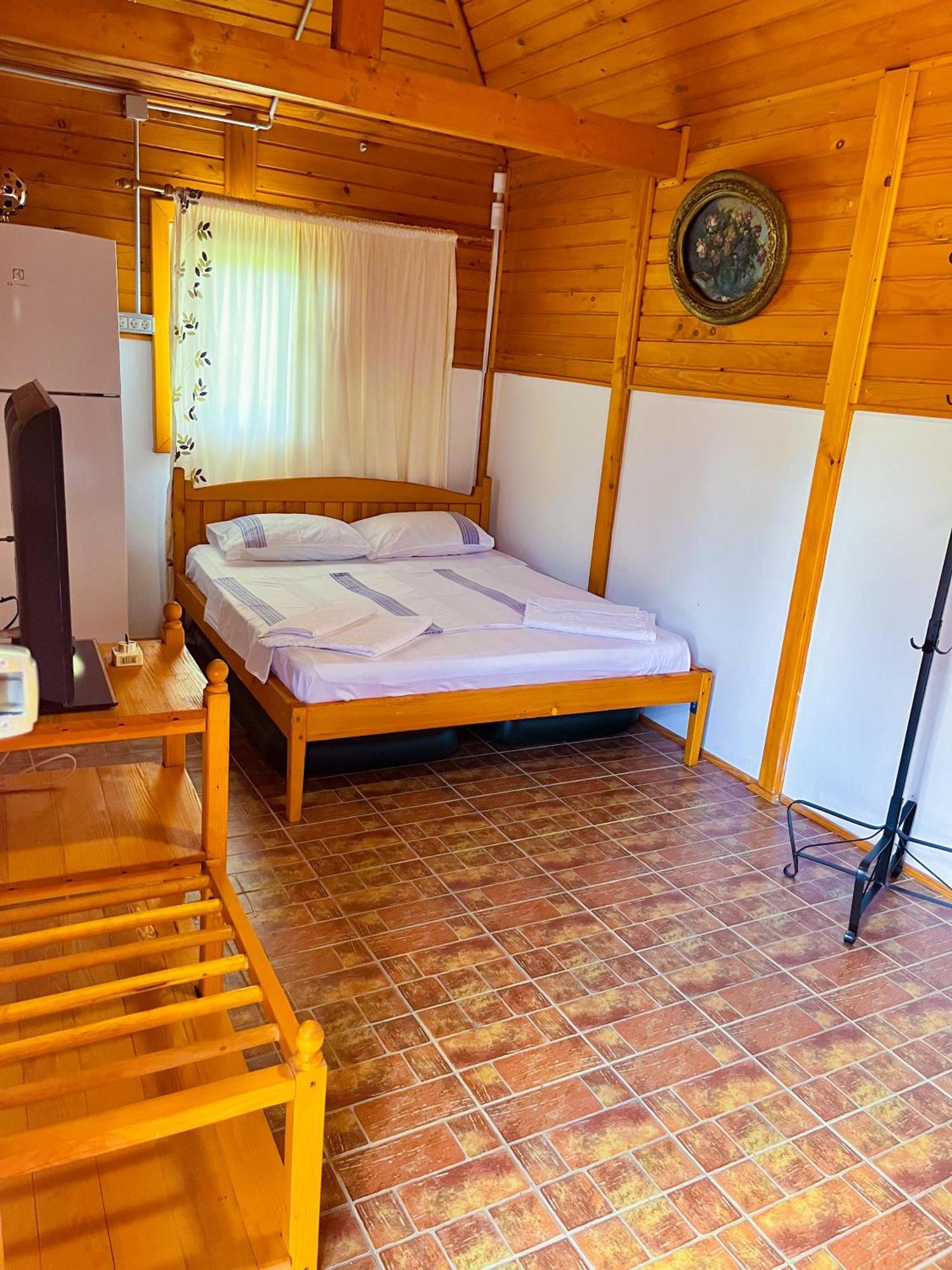 Hotel Colt De Rai à Corbu  Extérieur photo
