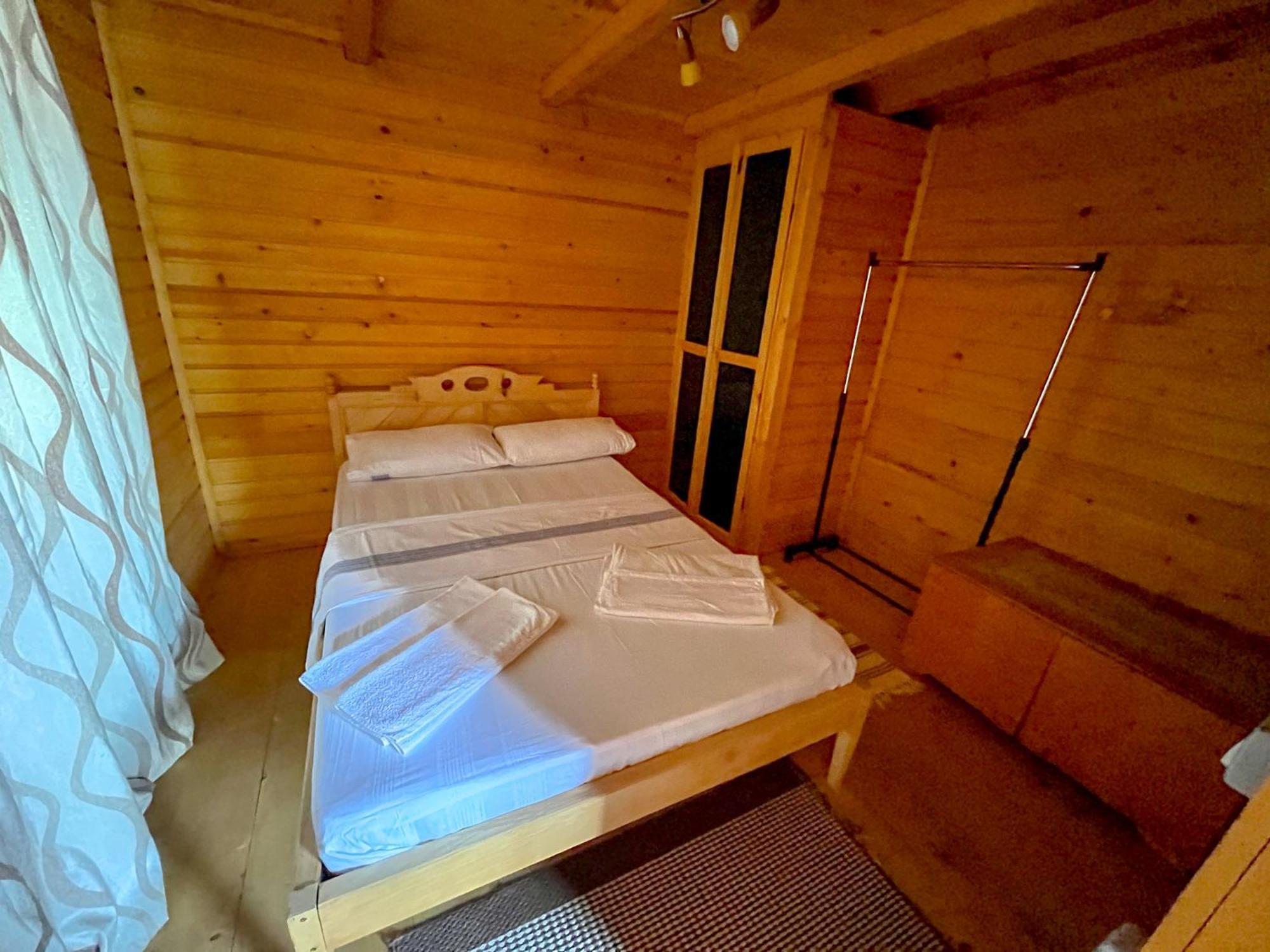 Hotel Colt De Rai à Corbu  Extérieur photo
