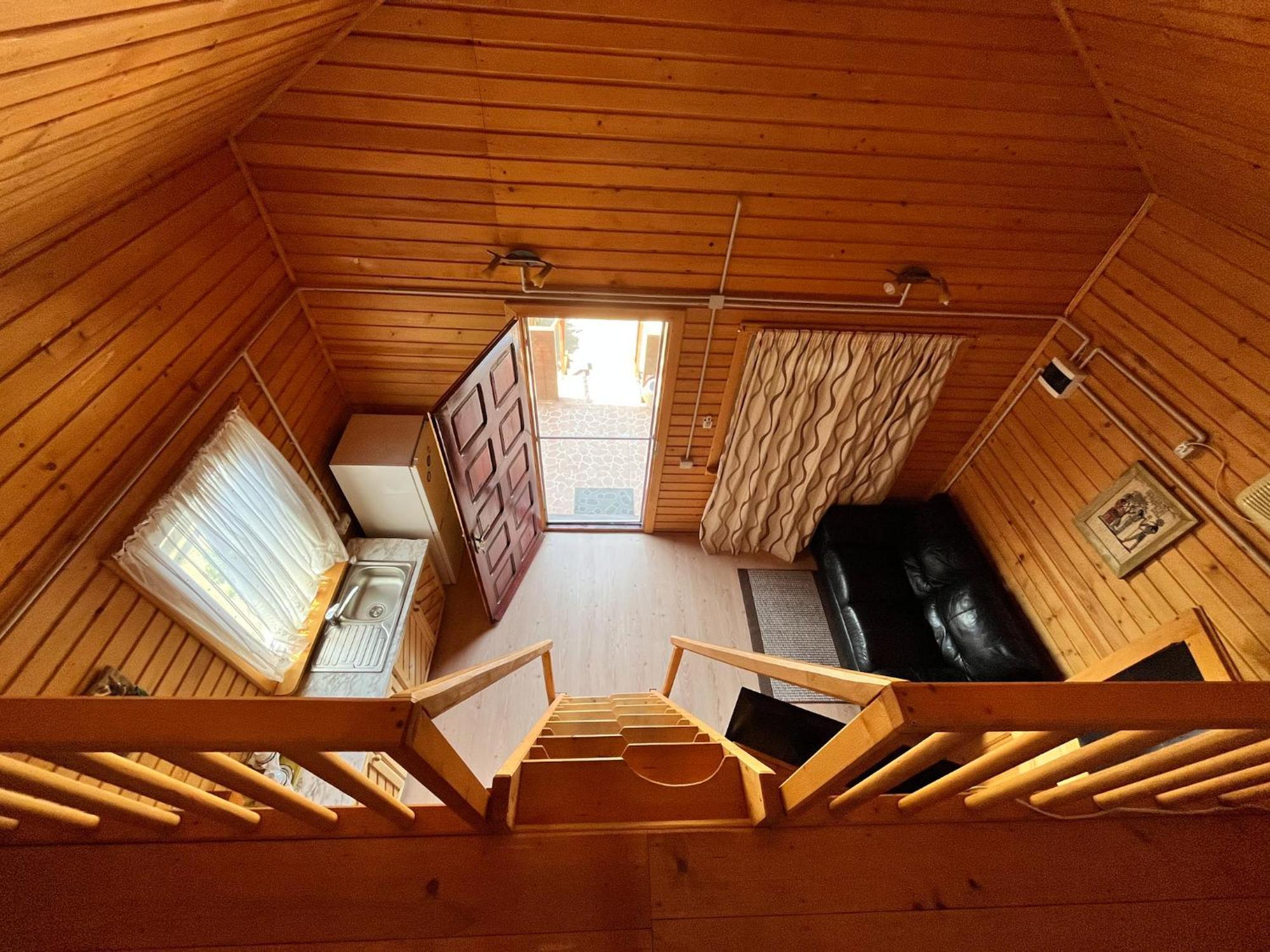 Hotel Colt De Rai à Corbu  Extérieur photo